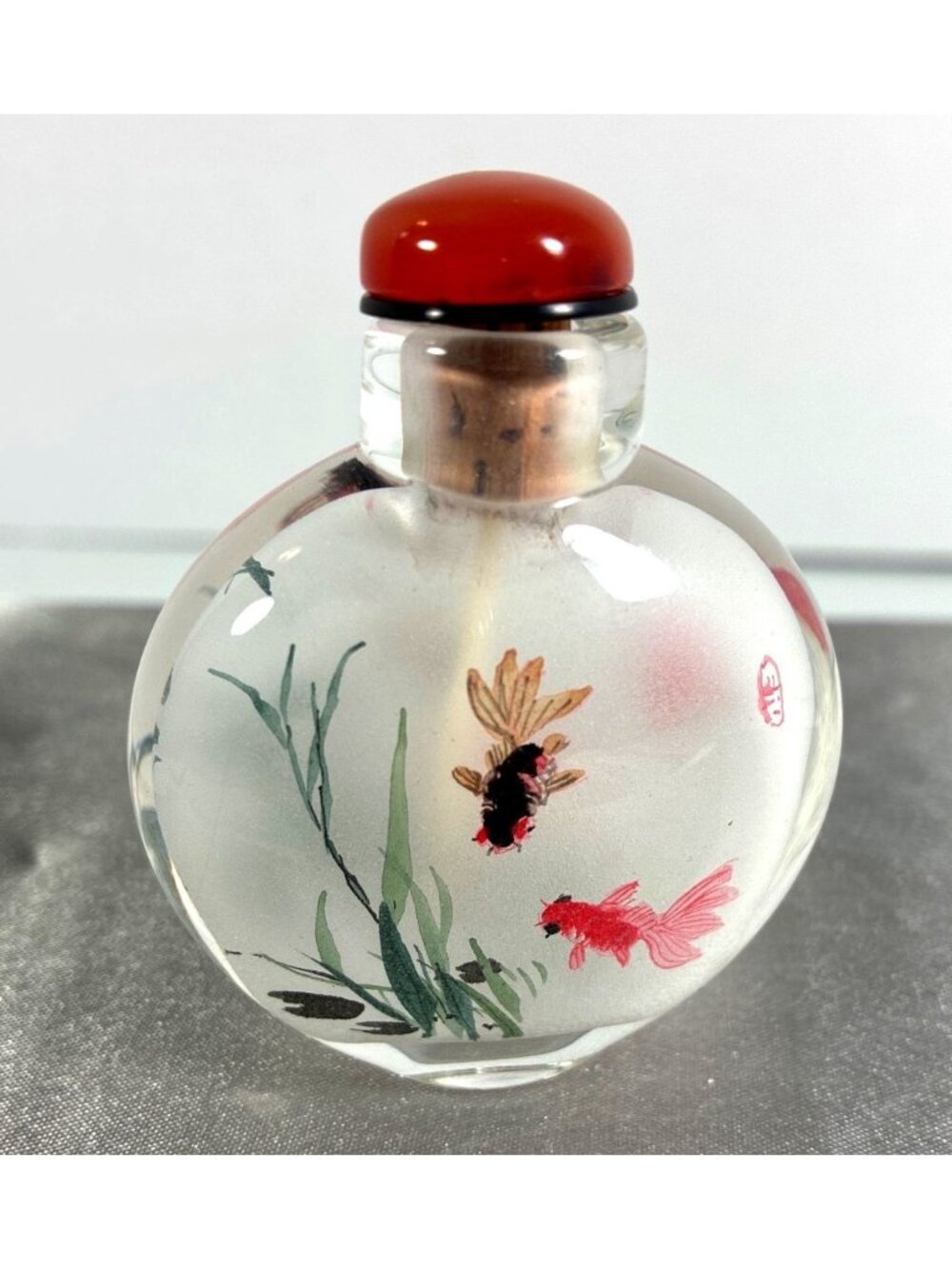 Vintage Chinese Reverse Hand Painted Glass Snuff Bottle Goldfish & Bee Cork Spoo